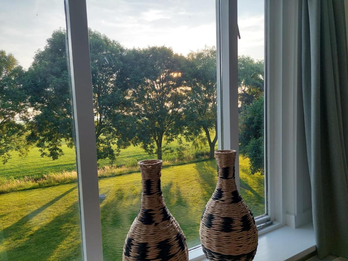 B & B Wijdzicht Wolsum Eksteriør bilde