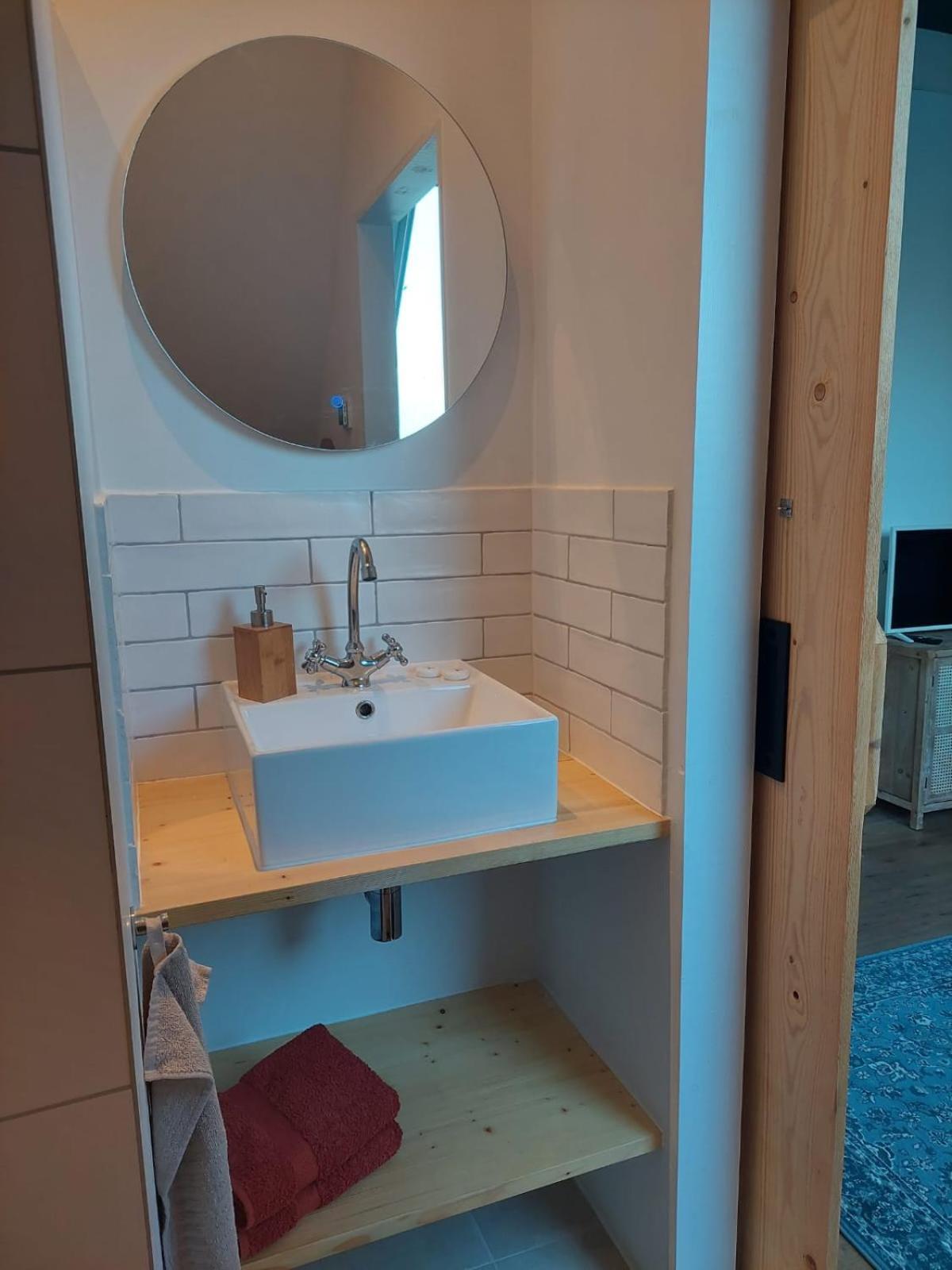 B & B Wijdzicht Wolsum Eksteriør bilde